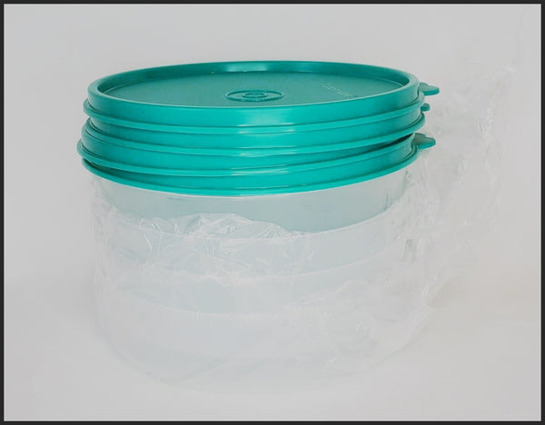 TUPPERWARE 1.5-cup WONDER BOWL SET OF 4 WINTER GREEN BOWLS w/ SEALS