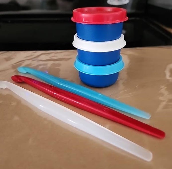 Tupperware LOT 6 TINY TREASURES RED WHITE & BLUE SMIDGETS & CITRUS PEELERS
