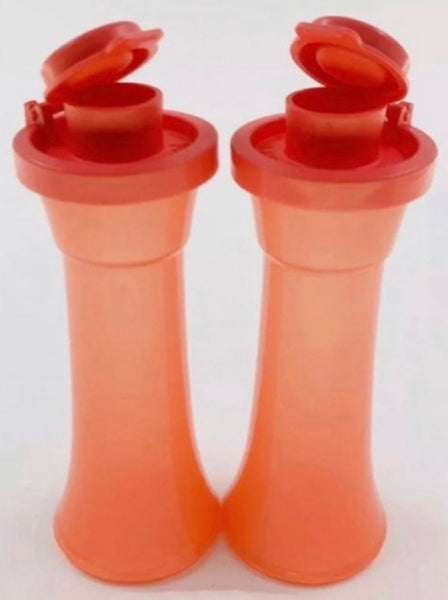 TUPPERWARE IMPRESSIONS MINI GUAVA HOURGLASS SALT & PEPPER SHAKER SET SHEER