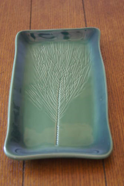 SOUTHERN LIVING @ HOME WH MOUNT VERNON PINE SPRIG TRAY GREEN RECTANGLE SERVING