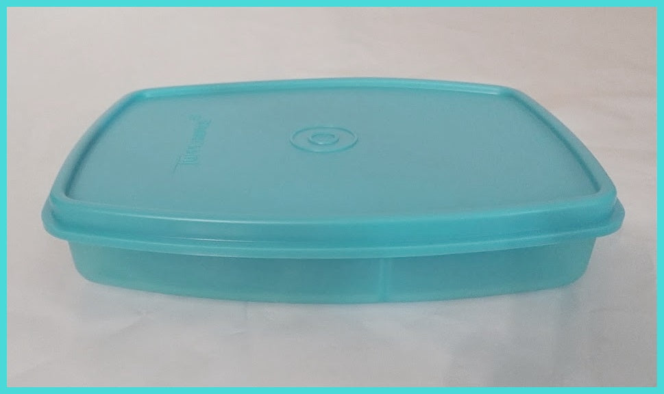 TUPPERWARE SIDE BY SIDE LUNCH-IT DIVIDED DISH / CONTAINER