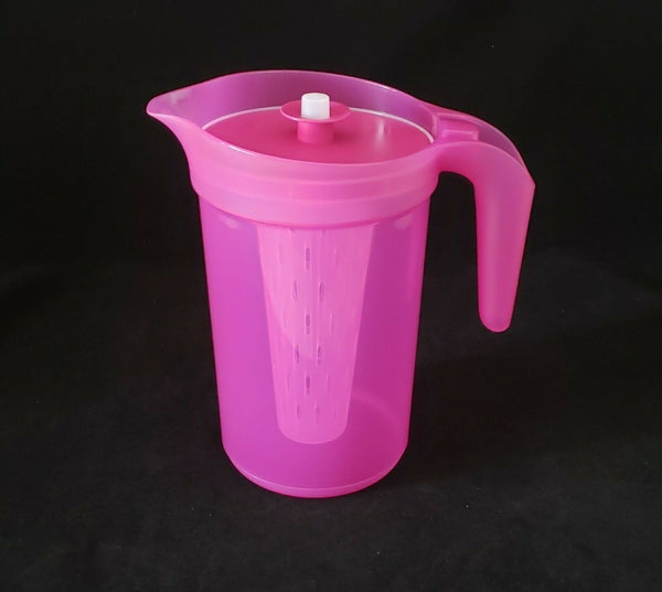 TUPPERWARE 2-qt ILLUMINA FUCHSIA KISS PINK REFRIGERATOR PITCHER W/ 3-PART PUSH BUTTON SEAL & INFUSION INSERT - Plastic Glass and Wax