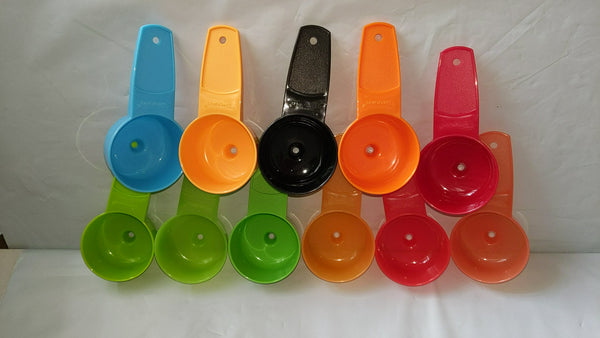 Tupperware 1 COLORED MULTI-PURPOSE NOVELTY GADGET MINI FUNNEL