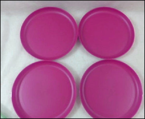 TUPPERWARE LARGE ROUND 9.5" HIGH RIMMED NO SPILL PARTY PLATES HOLIDAY RED - Plastic Glass and Wax