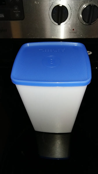 TUPPERWARE ONE (1) SQUARE ROUND TALL DEEP 1/2-GAL / 64-oz SHEER FREEZER STORAGE CONTAINER BLUE SEAL - Plastic Glass and Wax