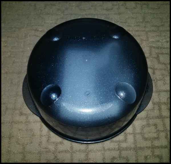 Tupperware Vent N Serve VNS MICROWAVE SMALL ROUND 2.5-c / 600mL COSMOS BASE RED VENT