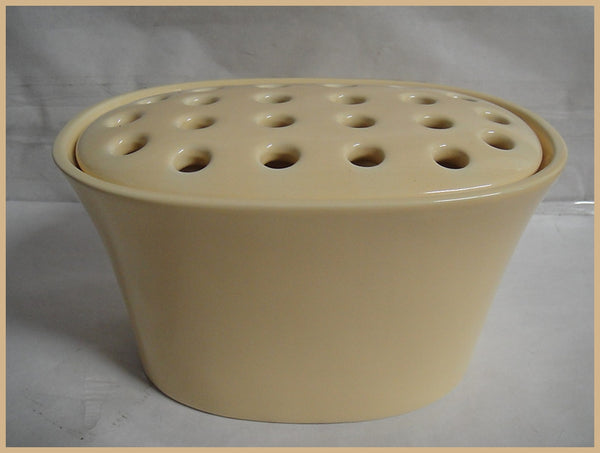 Southern Living AT HOME GLAZED CERAMIC POTTERY ARRANGE IT EASY OVAL BUTTER YELLOW VASE w/ FROG - Plastic Glass and Wax ~ PGW