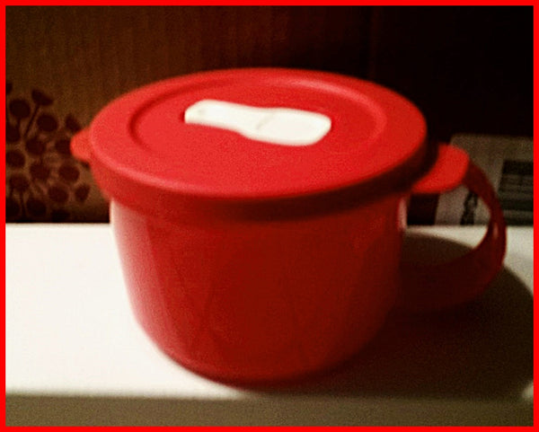 Tupperware CRYSTALWAVE MICROWAVE 2 CUP SOUP MUG BOWL RED & SNOW WHITE NEW