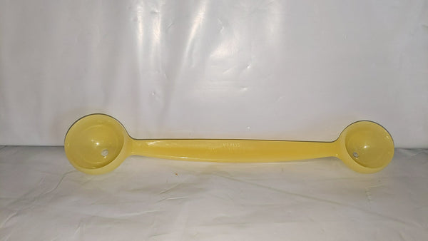 Tupperware 1 COLORED MULTI-PURPOSE NOVELTY GADGET DOUBLE SIDED / SIZE MELON BALL SCOOP