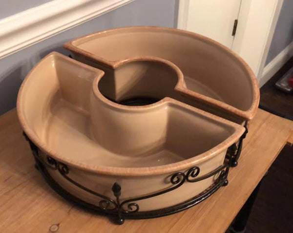 SOUTHERN LIVING AT HOME WILLOW HOUSE MONTCREST SECTIONED SERVING CONTAINER