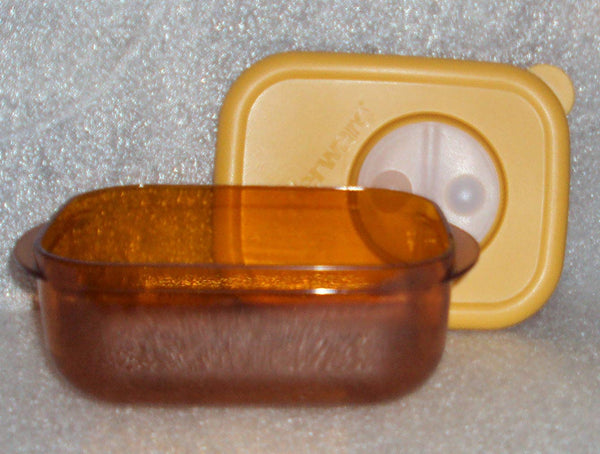 Tupperware ONE (1) MICROWAVE VENT N SERVE 3.25-c / 800mL ROUND CONTAINER NEW