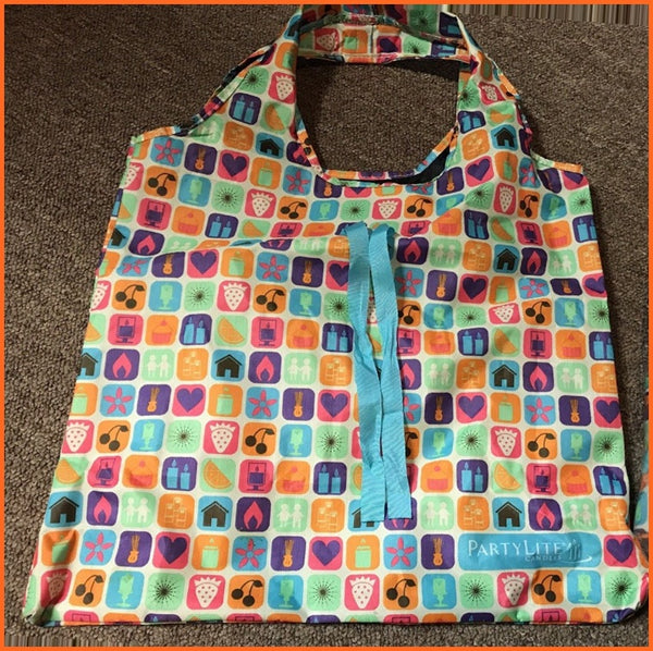 PartyLite Reusable Recyclable Large Carry All Grocery / Beach Bag Tote / Overnight On the Go Bag - Plastic Glass and Wax