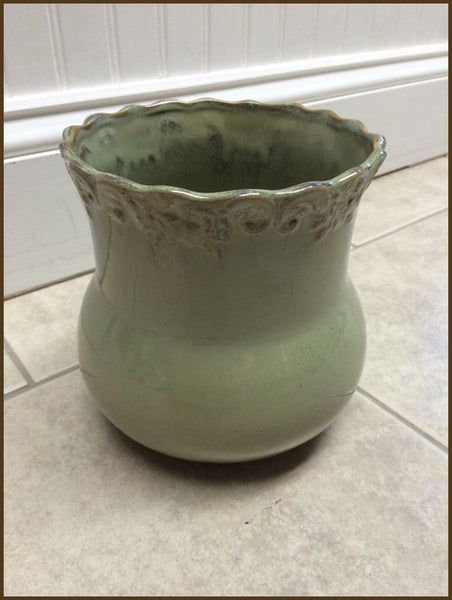 SOUTHERN LIVING AT HOME WILLOW HOUSE TUSCAN SAGE UTENSIL HOLDER / VASE NIB - Plastic Glass and Wax ~ PGW