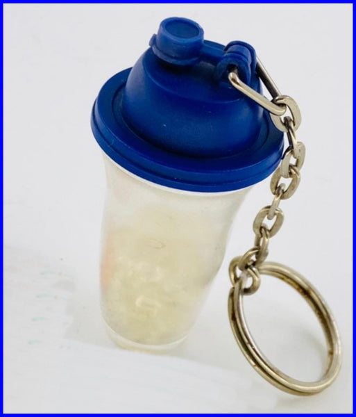 TUPPERWARE 1 Mini RARE BOLD N BLUE QUICK SHAKE KEY CHAIN KEYCHAIN KEEPER