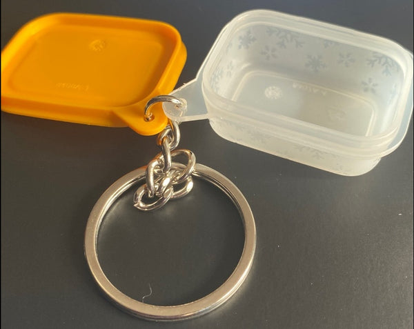 TUPPERWARE 1 Mini RARE FREEZE-IT KEY CHAIN KEYCHAIN KEEPER