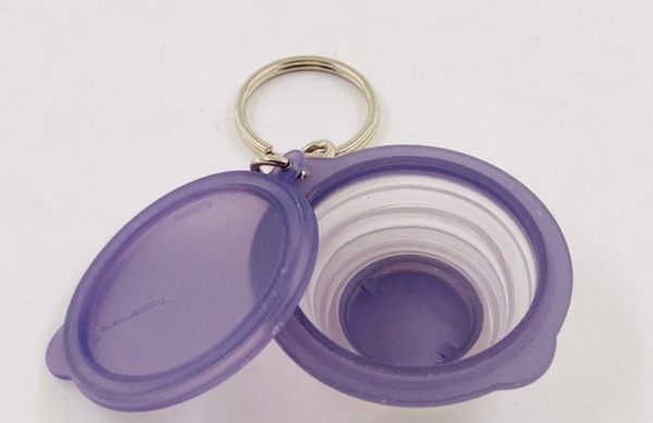 TUPPERWARE 1 Mini RARE TANGERINE ORANGE FLEX FLAT OUT KEY CHAIN KEYCHAIN KEEPER