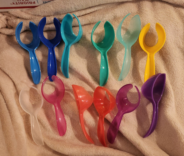 Tupperware 1 COLORED MULTI-PURPOSE NOVELTY GADGET EGG LIFTER