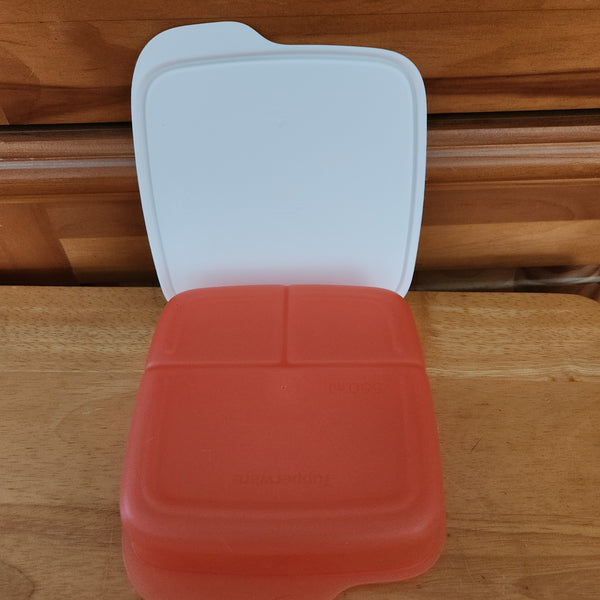 TUPPERWARE 4 SQUARE LUNCH-IT DIVIDED DISH / CONTAINERS / WATERMELON KEEPERS w/ SNOW WHITE SEAL (Copy)