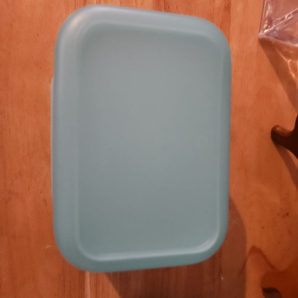 TUPPERWARE FREEZER MATES PLUS SNOWFLAKE STORAGE CONTAINER SMALL DEEP PURPLE SEAL 4.75-C