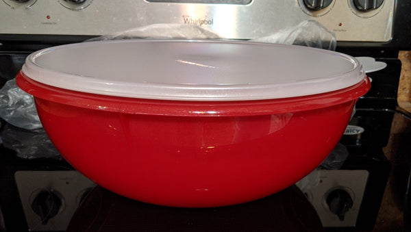 TUPPERWARE FIX N MIX 26-c EXTRA LARGE MIXING SERVING MERLOT BOWL W/ WINE SEAL