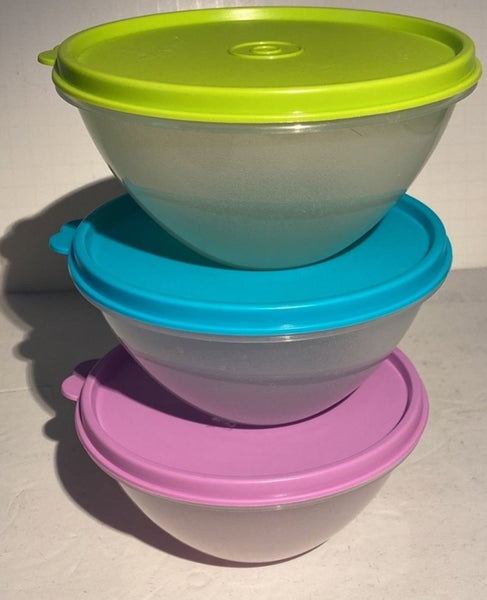 Tupperware 3 WONDERLIER NESTING BOWLS RED GREEN & SNOW WHITE w/ SEALS - Plastic Glass and Wax ~ PGW