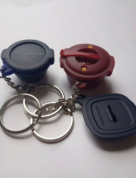 TUPPERWARE 1 Mini Smart Steamer on the Go KeyChain RHUBARB AMETHYST - Plastic Glass and Wax ~ PGW