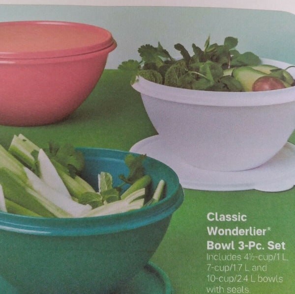 Tupperware 3 WONDERLIER NESTING BOWLS RED GREEN & SNOW WHITE w/ SEALS - Plastic Glass and Wax ~ PGW