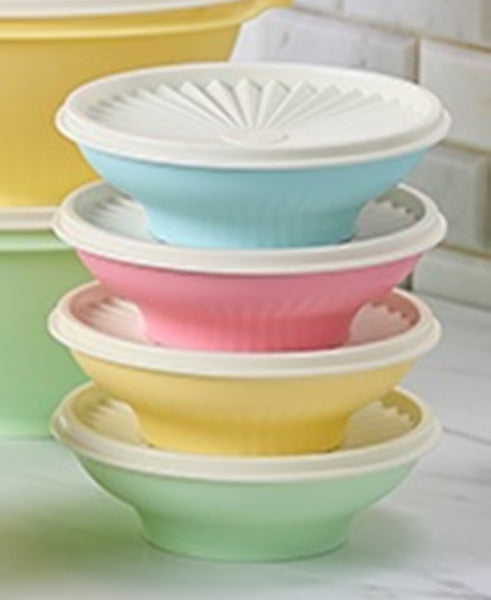 TUPPERWARE SERVALIER SET OF FOUR - 4 BLUE COLORED BOWLS w/ ONE-TOUCH ACCORDION SEALS - Plastic Glass and Wax ~ PGW