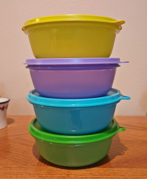 TUPPERWARE Set of 4 Colored Flat Bottom Modular Cereal Storage Bowls 2.5-cup / 600mL