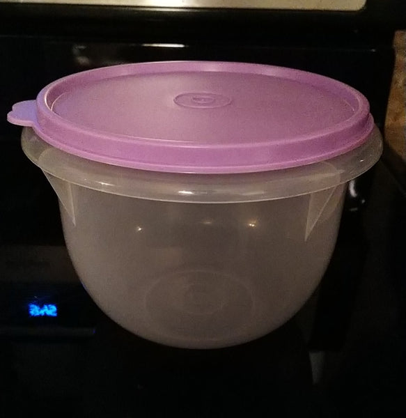 TUPPERWARE 3 Flat Bottom 4-cup SHEER BASE Mixing Bowls w/ TEAL, SALSA & LILAC Seals