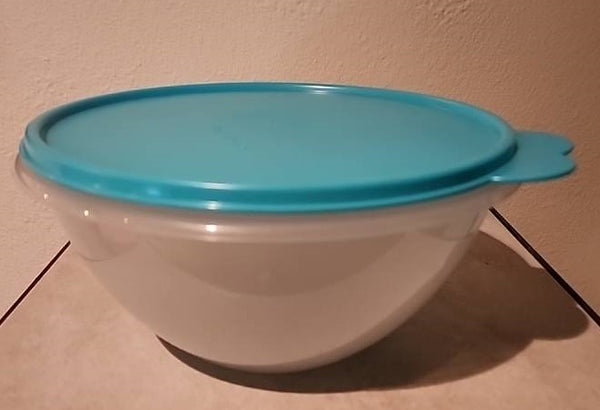 TUPPERWARE ONE 7.75-cup Wonderlier SHEER Nesting Mixing Bowl w/ Tabbed Seals - Plastic Glass and Wax ~ PGW