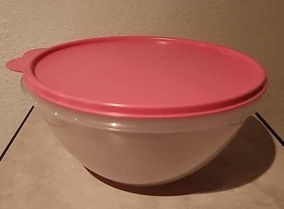 TUPPERWARE ONE 7.75-cup Wonderlier SHEER Nesting Mixing Bowl w/ Tabbed Seals - Plastic Glass and Wax ~ PGW