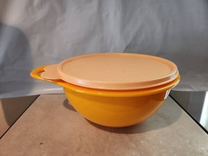 TUPPERWARE THAT'S A BOWL MINI 6-c PAPAYA ORANGE BOWL w/ PALE ORANGE TABBED SEAL