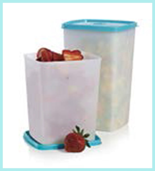 TUPPERWARE FREEZE-IT TWO (2) MEDIUM RECTANGLE FREEZER STORAGE CONTAINERS 2.5-c & 5-c Light Blues
