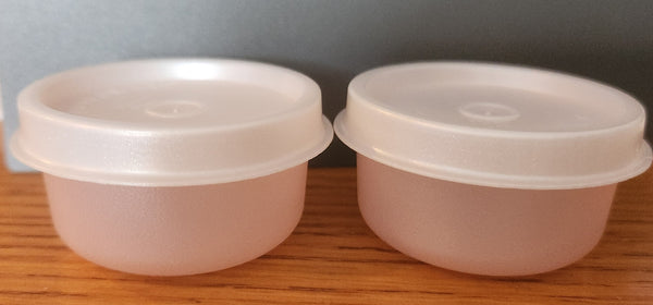 TUPPERWARE MINI SMIDGET PILL KEEPER 2 SPARKLING RED 1-OZ SMIDGETS w/ SHEER SEALS - Plastic Glass and Wax ~ PGW
