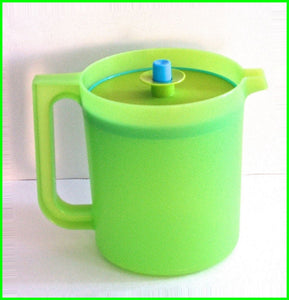 TUPPERWARE 1.75 QT CLASSIC ROUND REFRIGERATOR PITCHER W/ 3-PART SEAL in MARGARITA LIME GREEN & AQUA - Plastic Glass and Wax ~ PGW