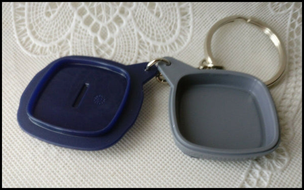 TUPPERWARE Mini RARE MICROPRO GRILLE KeyChain w/ BLUE & COSMOS GRAY NEW