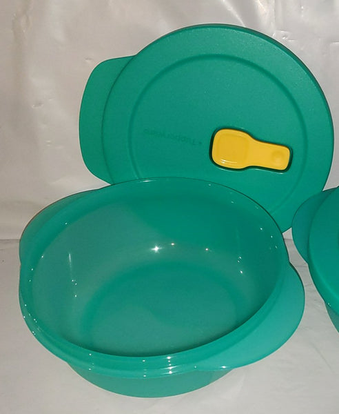 TUPPERWARE CRYSTALWAVE 1 MICROWAVE CONTAINER 2.5-C ROUND BOWL PARROT TEAL w/ YELLOW VENTED SEAL