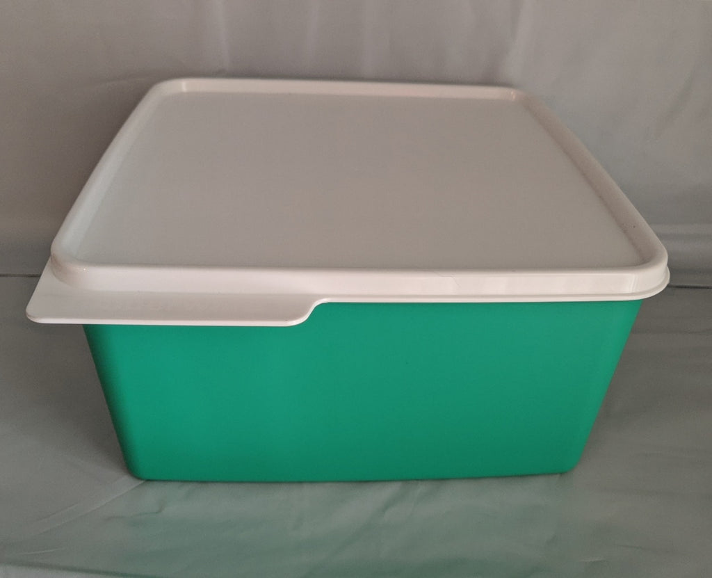 TUPPERWARE KEEPTABS 1 LARGE SQUARE STORAGE CONTAINER SEA GREEN