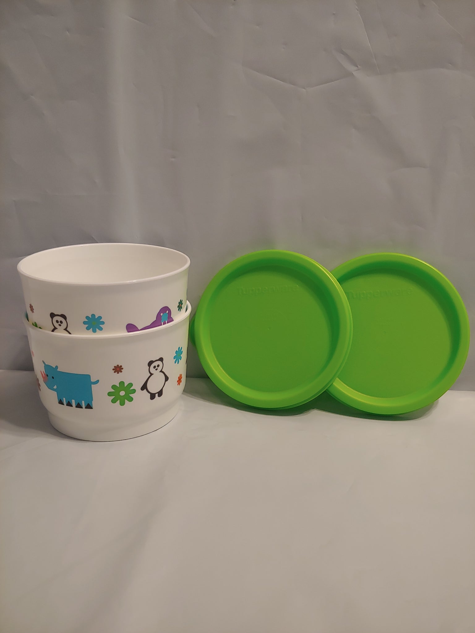 Smelte del behagelig TUPPERWARE Set of 2 - 4-oz Snack Cups Bowls w/ Round Seals EARLY AGES –  Plastic Glass and Wax ~ PGW
