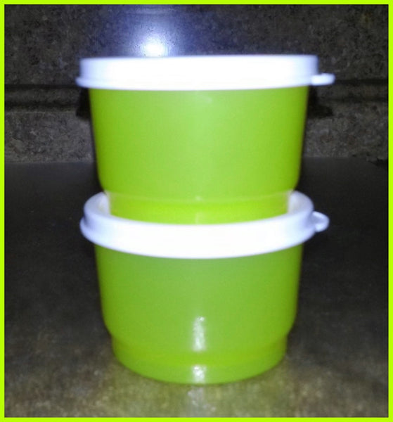 TUPPERWARE Set of 2 - 4-oz Snack Cups Bowls w/ Round Seals SUNNY YELLOW SNOW WHITE SEAL