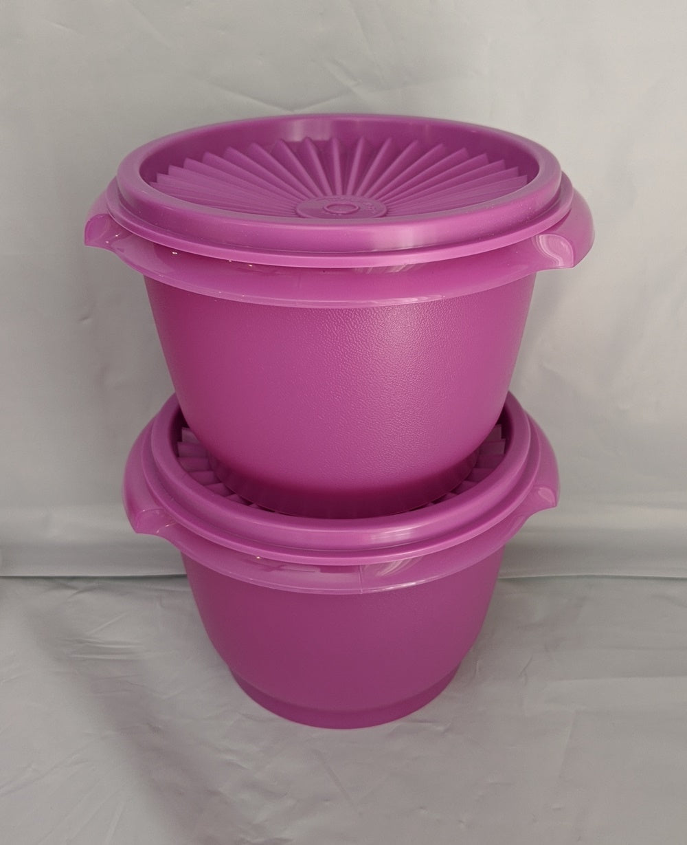 Tupperware Bowls Servalier 20 oz. Set / 2 RADIANT ORCHID Bowls w/ Instant Accordion Round Seals