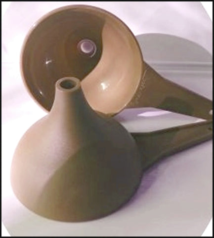 Tupperware 2 MULTI-PURPOSE NOVELTY GADGET HERSHEY KISS STYLE FUNNEL HAZELNUT BROWN