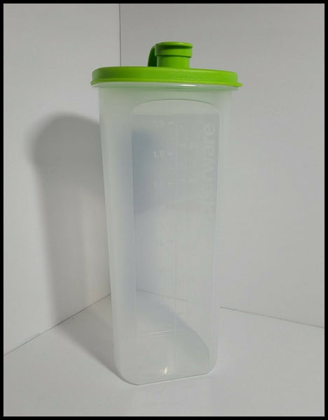 Tupperware 2-QT SLIM LINE TALL SQUARE ROUND REFRIGERATOR PITCHER / ON THE GO SERVER SHEER LIME SEAL