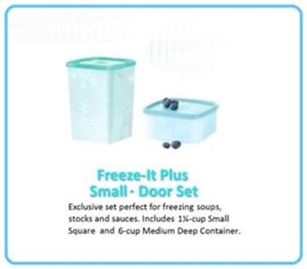 TUPPERWARE FREEZE-IT TWO (2) MEDIUM RECTANGLE FREEZER STORAGE CONTAINERS 2.5-c & 5-c Light Blues - Plastic Glass and Wax