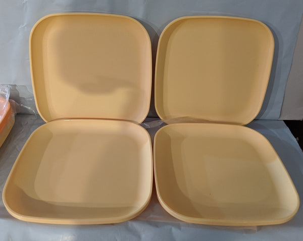 Tupperware 8" Square Microwave Luncheon Plates 4 Banana Yellow Colored Set