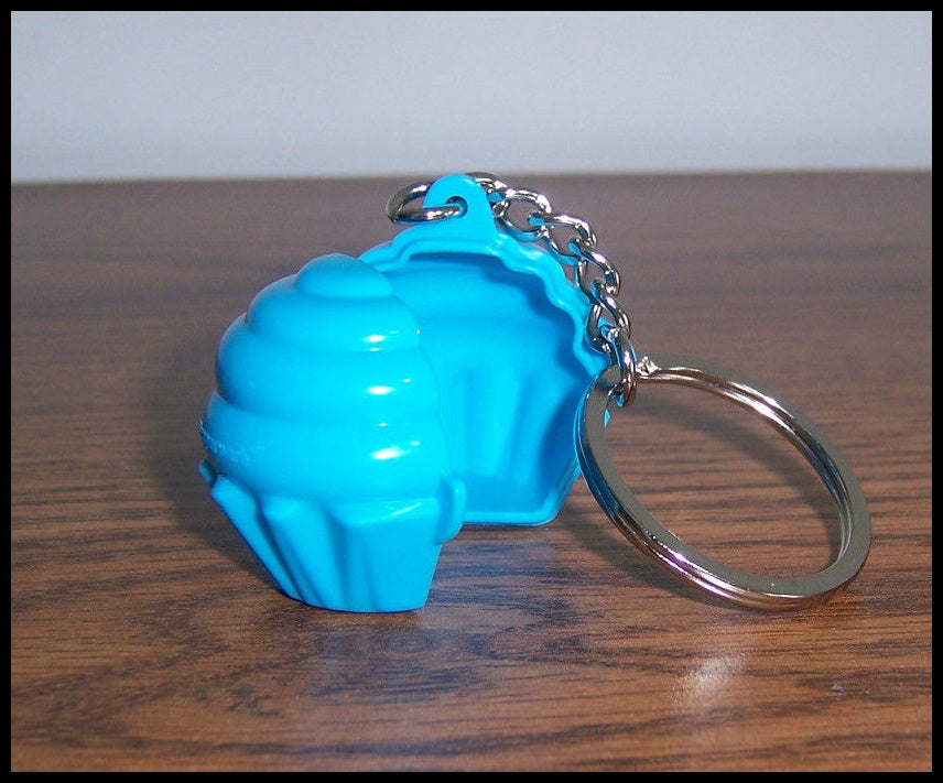 TUPPERWARE Mini Cupcake Keepsake Keeper Key Chain Salt Water Taffy Blue - Plastic Glass and Wax ~ PGW