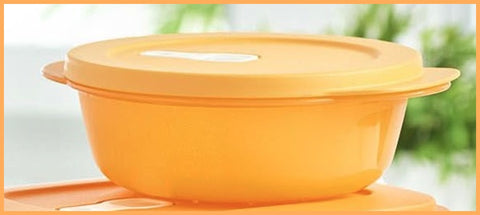 TUPPERWARE CRYSTALWAVE MICROWAVABLE 2.5-C ROUND REHEATING BOWL BUTTERNUT SQUASH w/ SNOW WHITE VENTED SEAL - Plastic Glass and Wax ~ PGW