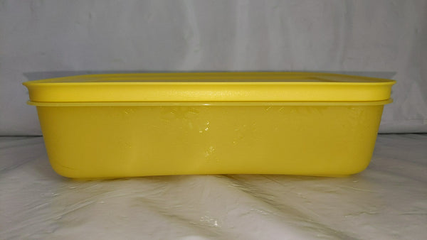 TUPPERWARE FREEZER MATES PLUS SNOWFLAKE STORAGE CONTAINER MED SHALLOW SUNNY YELLOW 4.25-C