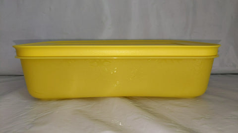TUPPERWARE FREEZER MATES PLUS SNOWFLAKE STORAGE CONTAINER MED SHALLOW SUNNY YELLOW 4.25-C
